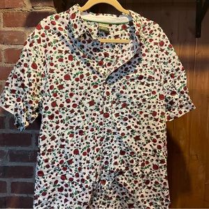 Men’s button up dress shirt